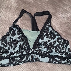 VS sports bra